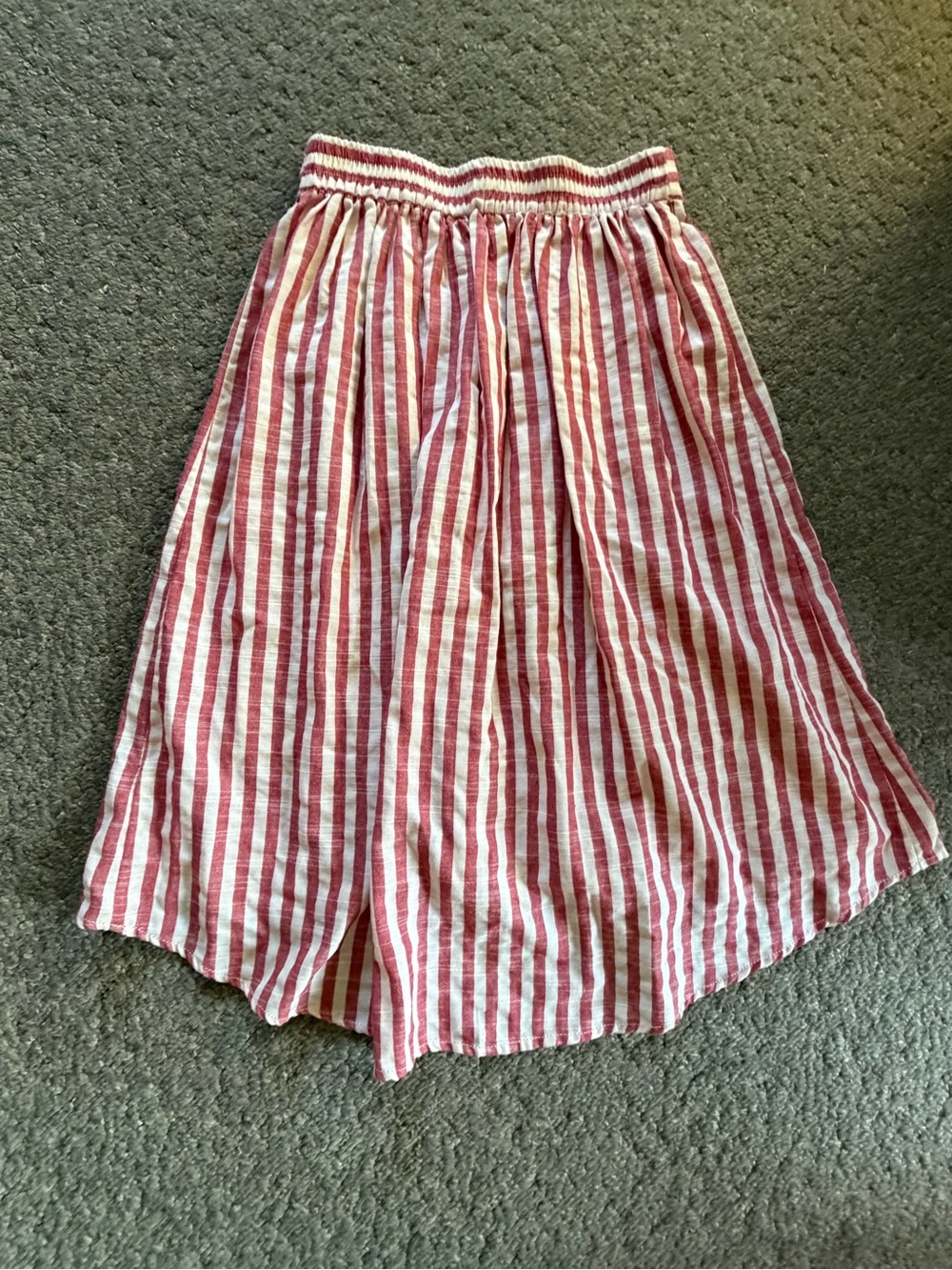 Max Studio Pull On High Low Striped Skirt Red and White